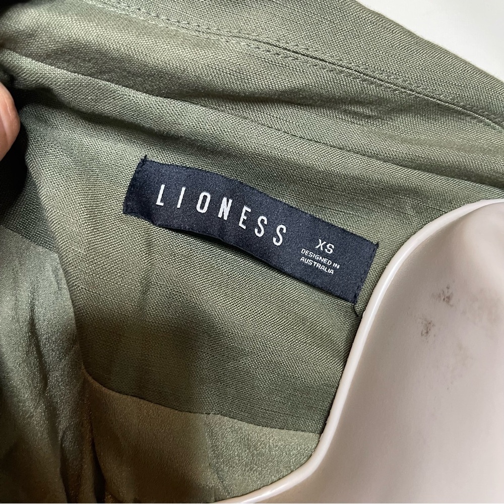 Lioness La Quinta Khaki Olive Green Linen Blend oversized Blazer sz XS - Picture 3 of 10